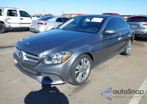 2017 Mercedes-Benz C 300 из США, поврежденный, VIN 55SWF4JB9HU218076